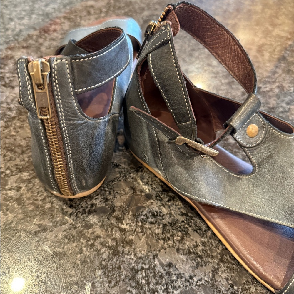 Stylish navy blue Leather Sandals